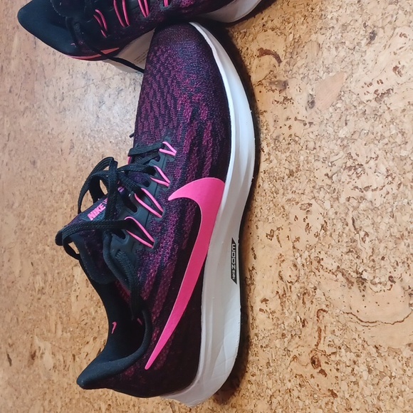 Nike Zoom Pegasus 36 in Pink Blast Women's Size 9 - Picture 3 of 10